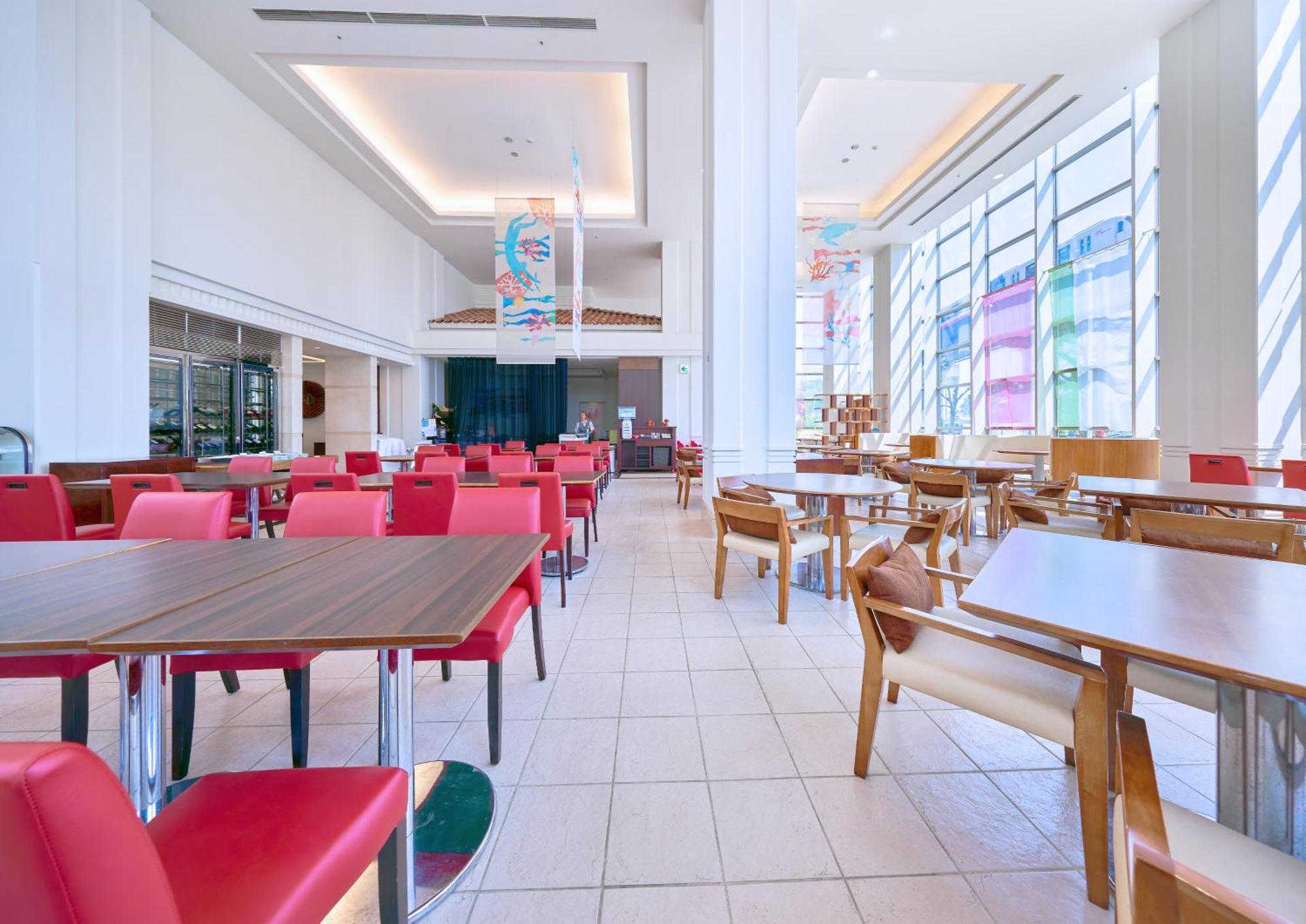 Mercure Okinawa 4*